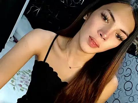 ladyhotcuming from StripChat is Freechat