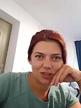 Discover our girls online shows and discover the company of countless livestreamers, with stunning shapes, sex toys and more.