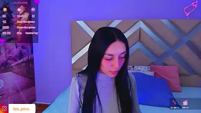 Discover our girls online shows and discover the company of countless livestreamers, with stunning shapes, sex toys and more.