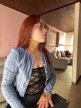 LaiaPink_ from StripChat is Freechat