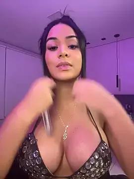 Photos of Laisabrazil from StripChat is Private