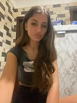 Lanaa19 from StripChat