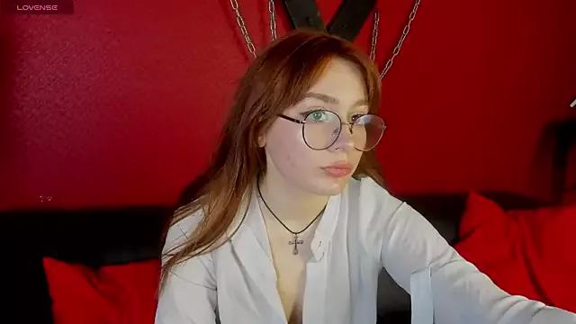 LanaAirlie from StripChat