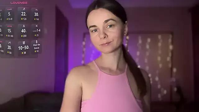 lanaloulou from StripChat