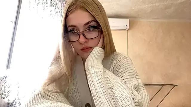 LanaNoir from StripChat is Freechat