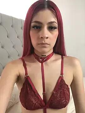 Discover our girls online shows and discover the company of countless livestreamers, with stunning shapes, sex toys and more.