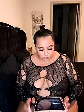 LanaSantana from StripChat is Freechat