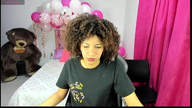 Lara17_ from StripChat
