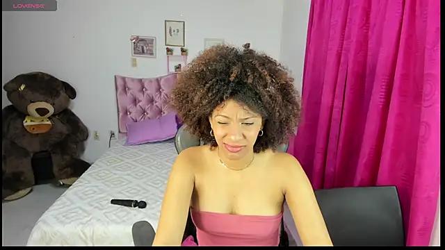 Lara17_ from StripChat