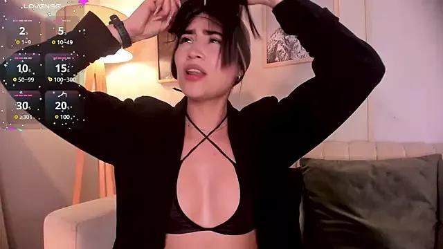 lara_madisson from StripChat