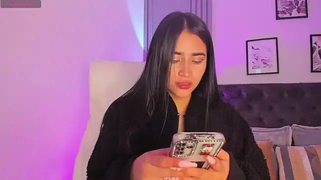 lara_madisson from StripChat