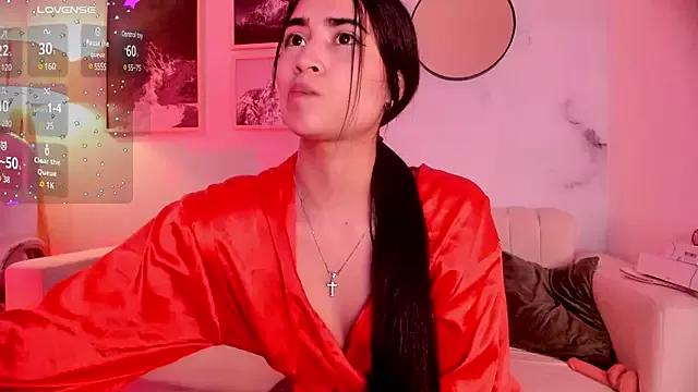 lara_madisson from StripChat is Freechat