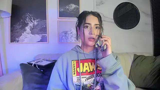 lara_madisson from StripChat