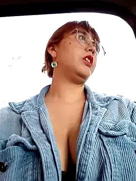 lara_moon25 from StripChat