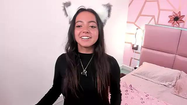 Lara_Rouss_ from StripChat is Freechat