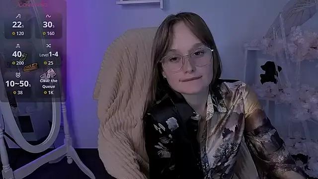 Lara_Vest from StripChat