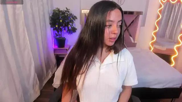 Laraa_tay from StripChat