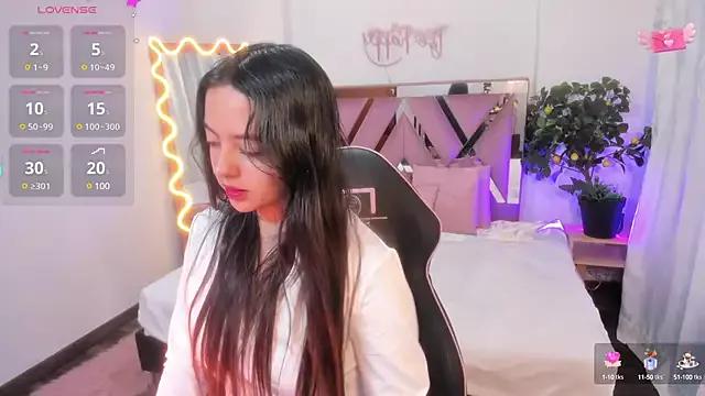 Laraa_tay from StripChat