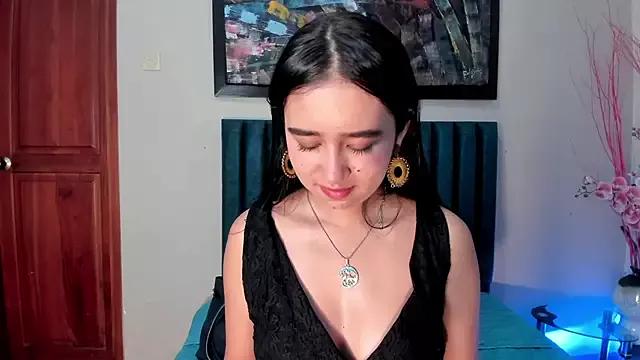 LaraGoldd from StripChat