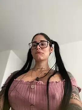 LaraHenao from StripChat
