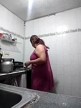 LaraStons from StripChat