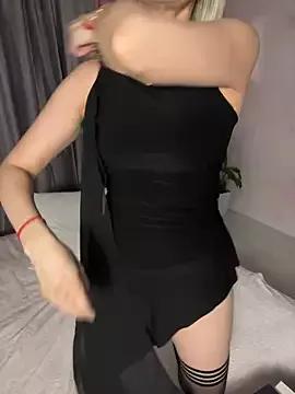 laravongrey from StripChat