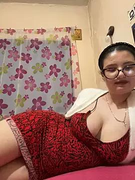 Larra69 from StripChat