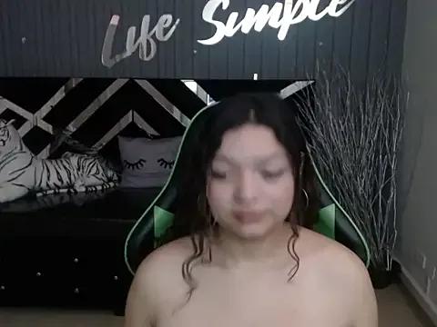 Latin_white_a webcams show profile image 