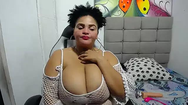 latina_bigboos25 from StripChat is Freechat