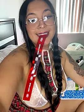 latina_curvy22 from StripChat is Freechat