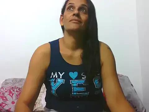 latinbrunettet from StripChat is Freechat