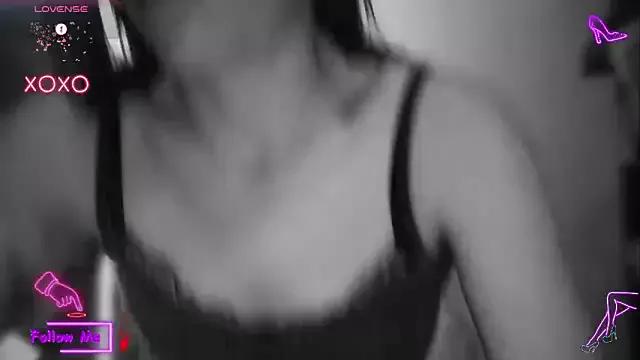 LauGrayJ webcams show profile image 