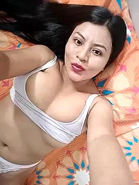 Laura----00 from StripChat is Freechat