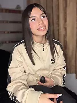 Photos of Laura-Khalifa from StripChat is Freechat