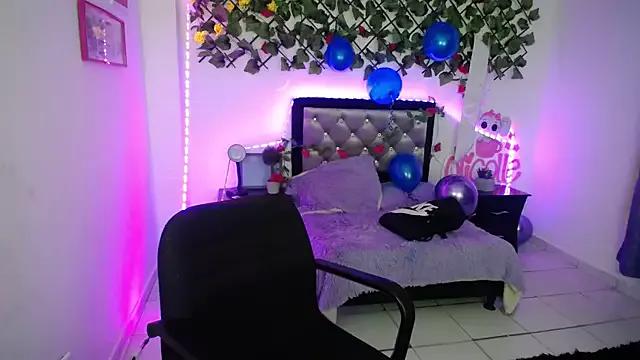 laura_evans1998 from StripChat is Freechat