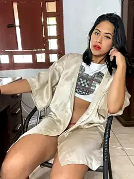 Laura_sanz18 webcams show profile image 
