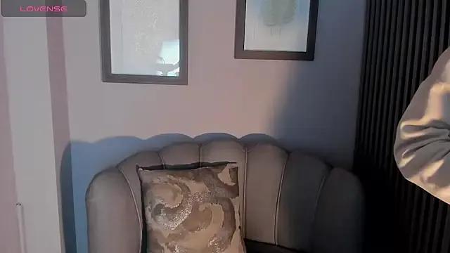 LauraAristizabal from StripChat is Freechat