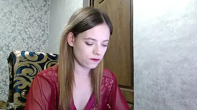 Discover our girls online shows and discover the company of countless livestreamers, with stunning shapes, sex toys and more.