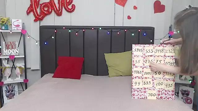 LauraHlot from StripChat is Freechat