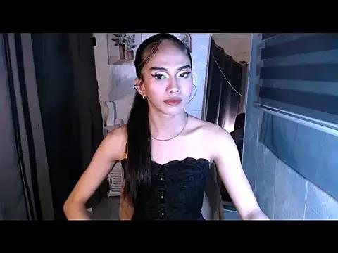 LauraSoHot from StripChat is Freechat