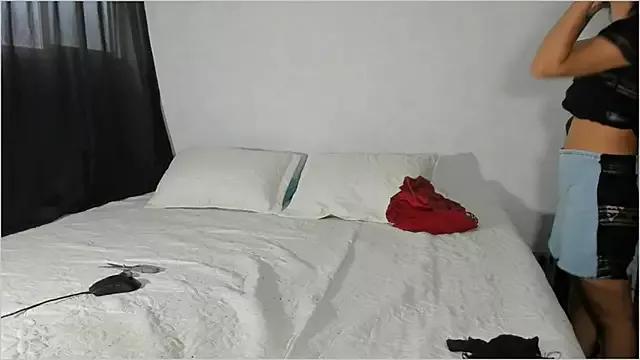 Lauren_A from StripChat is Freechat