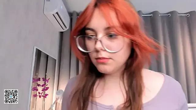 LaurenaLandro from StripChat is Freechat