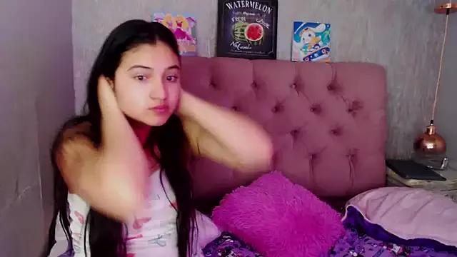 laurenelove from StripChat is Freechat