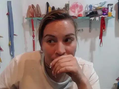 layanafuckass from StripChat