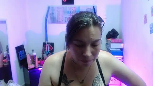 layanafuckhardass from StripChat