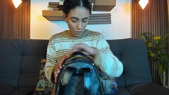 Layla_707 from StripChat