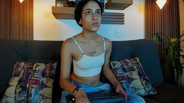 Layla_707 from StripChat