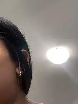 layla_amin from StripChat