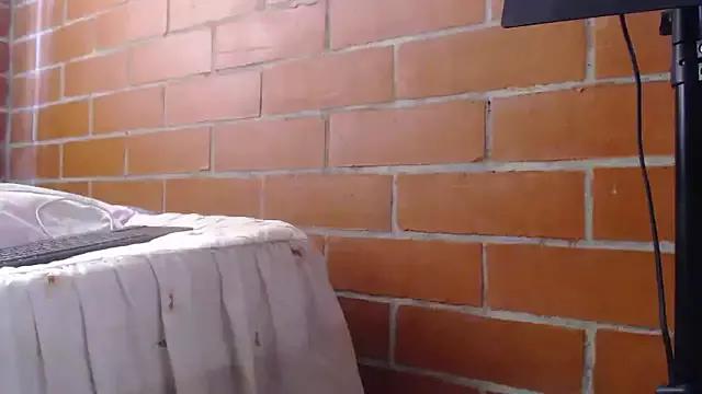 layla_lux_ from StripChat is Freechat