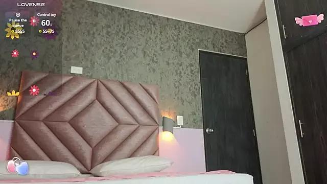 layla_santana from StripChat
